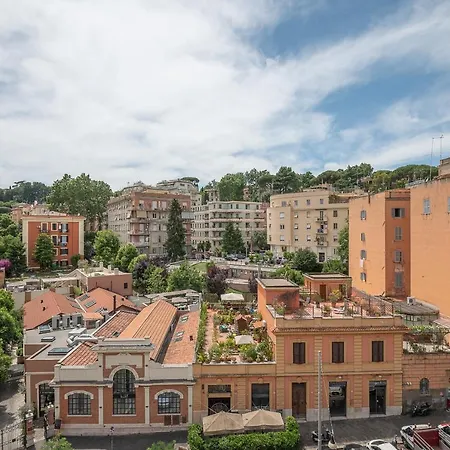 Trastevere At Heart Apartment *