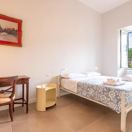 公寓 Trastevere At Heart